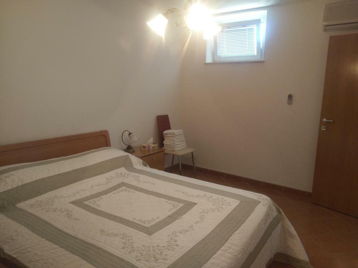 Apartment Lucija Betina  Dış mekan fotoğraf